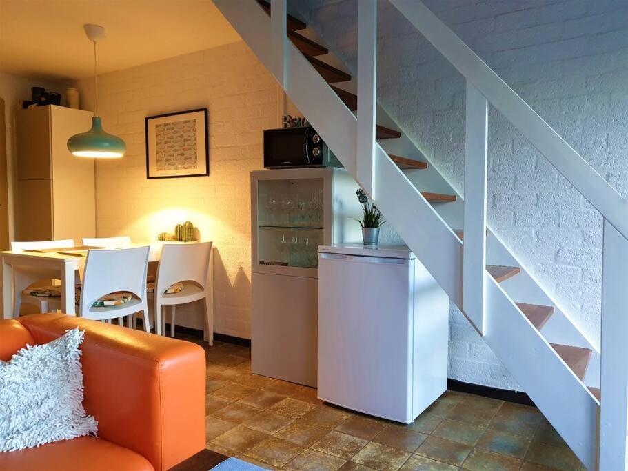 Welkom In Dekreek V59, Dem Freundlichen Ferienhaus Bruinisse Eksteriør billede
